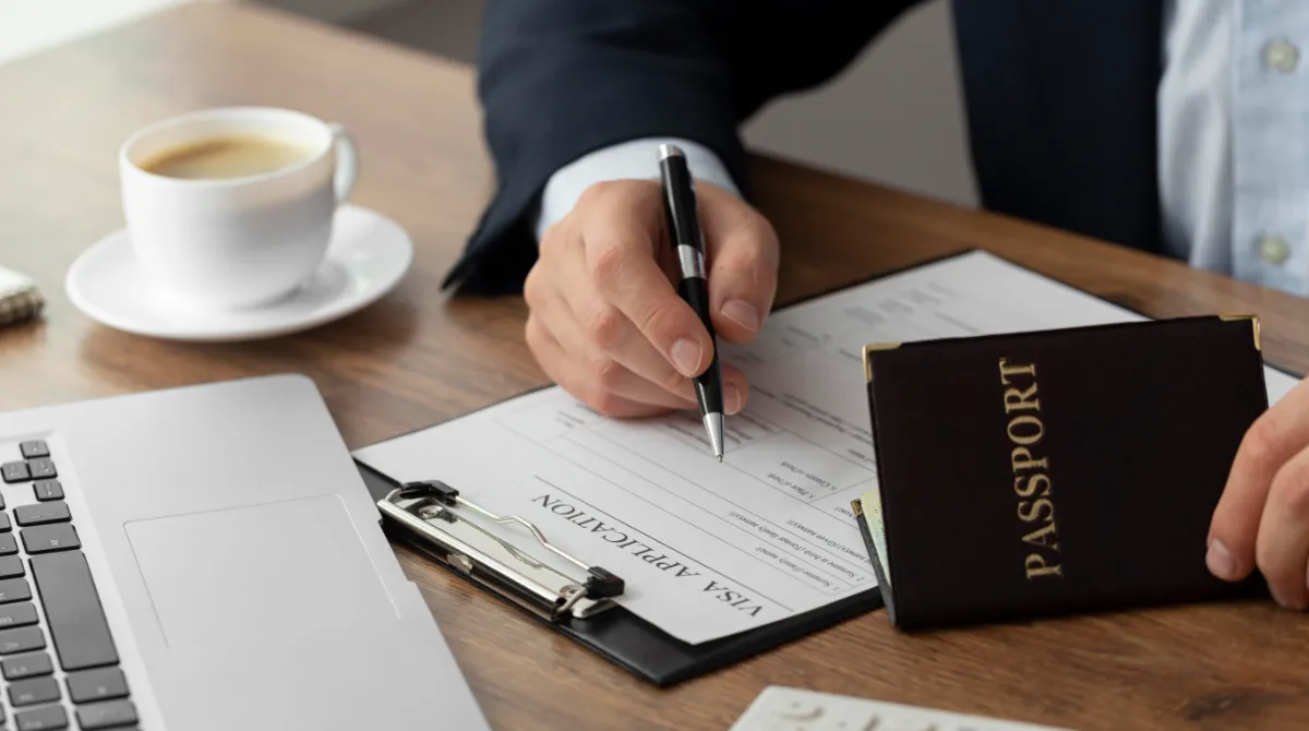 Concepto de aprobación de visados de negocios para inversores extranjeros en Colombia